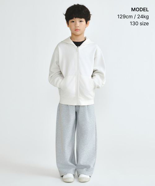 MUSINSA STANDARD KIDS（ムシンサスタンダードキッズ）の「オーバーサイズフードパーカー スウェットジップアップ [クリーム]（パーカー・レディース・その他・160/150/140/120/130）」の2枚目の写真