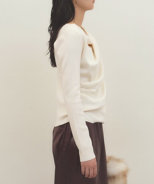 LOUNGEDRESS（ラウンジドレス）の「《着映えトップス》ドレープニット　秋服（ニット/セーター・レディース・ブラック/パープル/グレー/オフホワイト/グリーン・FREE）」の22枚目の写真