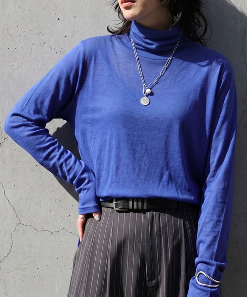 antiqua(アンティカ)の「綿100 シアー タートルネック カットソー(Tシャツ/カットソー・レディース・ホワイト/ブラック/チャコールグレー/ライム/ブルー/ピンク/ブラウン系その他・P/R)」の6枚目の写真