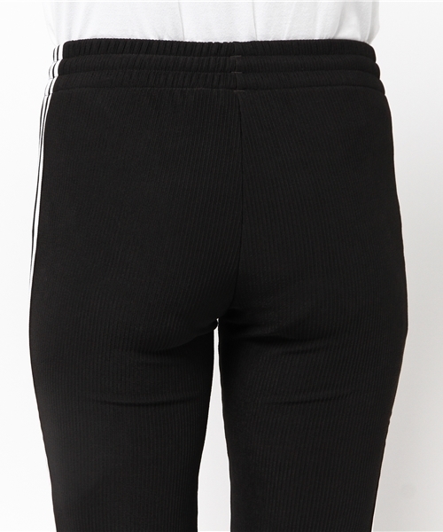 adidas（アディダス）の「オリジナルス パンツ[BLOCK FLARED TRACK PANTS]（その他パンツ・レディース・ブラック・XXX-LARGE/X-SMALL/XX-LARGE/SMALL/LARGE/MEDIUM）」の9枚目の写真
