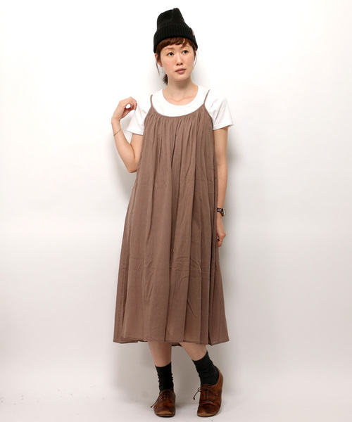 LBC(エルビーシー)の「コットンガーゼキャミワンピース(ワンピース・レディース・ダークグレー/梅/ブラウン・LARGE/MEDIUM)」の1枚目の写真