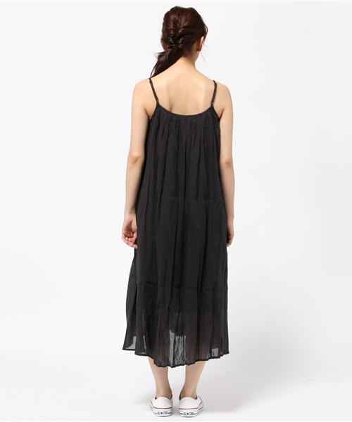 LBC(エルビーシー)の「コットンガーゼキャミワンピース(ワンピース・レディース・ダークグレー/梅/ブラウン・LARGE/MEDIUM)」の6枚目の写真
