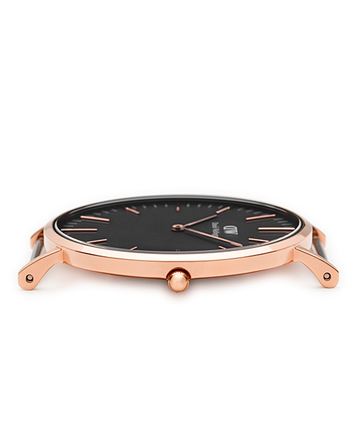 Daniel Wellington（ダニエルウェリントン）の「Daniel Wellington CLASSIC BLACK <36mm> "CORNWALL"（アナログ腕時計・メンズ・ピンクゴールド・FREE）」の2枚目の写真