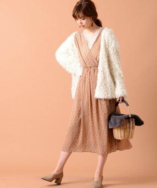 natural couture（ナチュラルクチュール）の「ボアカーディガン（その他アウター・レディース・アイボリー/グレイッシュベージュ/ピンク・FREE）」の4枚目の写真