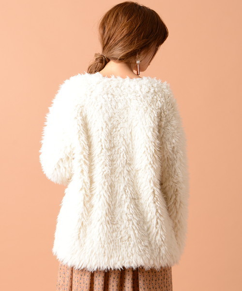 natural couture（ナチュラルクチュール）の「ボアカーディガン（その他アウター・レディース・アイボリー/グレイッシュベージュ/ピンク・FREE）」の15枚目の写真