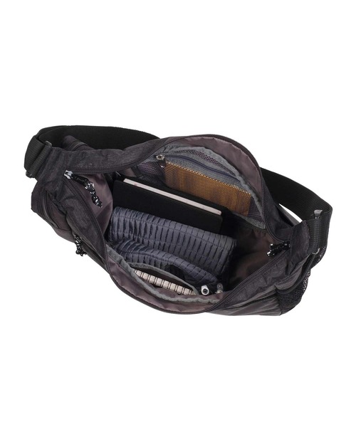 COLEMAN（コールマン）の「クールショルダーMD（ブラック）（ショルダーバッグ・レディース・桜/イエロー/グレー/ネイビー/ブラック/スカイブルー/チェック/ブルー系その他/オリーブ/サンドベージュ/ブルーグレー/ダークパープル・ONE SIZE）」の15枚目の写真