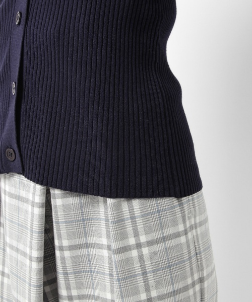 laboratory work（ラボラトリーワーク）の「Vネックリブカーディガン（カーディガン/ボレロ・レディース・オフホワイト/ベージュ/ネイビー/ラベンダー・MEDIUM）」の14枚目の写真