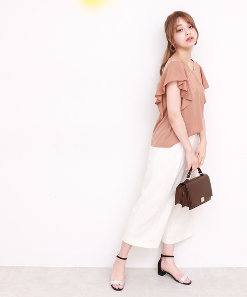 N.(N. Natural Beauty Basic)(エヌエヌナチュラルビューティーベーシック)の「◆フレアスリーブVネックブラウス(シャツ/ブラウス・レディース・ネイビー/ブラウン/グレー・MEDIUM)」の8枚目の写真