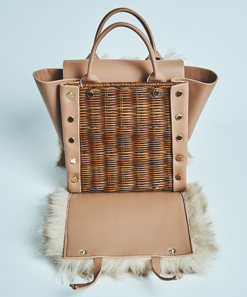 Laugoa（ラウゴア）の「【LAUGOA】 Trir 18526-12001（ハンドバッグ・レディース・ブラック/ベージュ・FREE）」の6枚目の写真