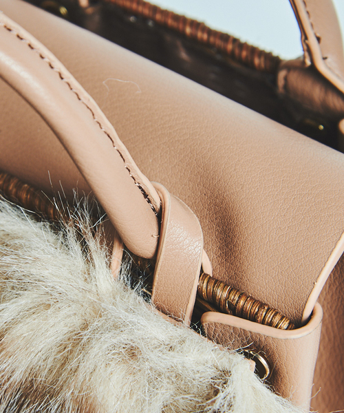 Laugoa（ラウゴア）の「【LAUGOA】 Trir 18526-12001（ハンドバッグ・レディース・ブラック/ベージュ・FREE）」の8枚目の写真