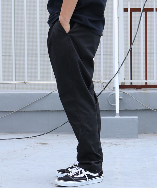 Dickies（ディッキーズ）の「Dickies/ディッキーズ TCツイル ストレッチタック入りテーパードパンツ（チノパンツ・メンズ・ブラック/ベージュ・32inch/30inch/28inch/34inch/36inch）」の21枚目の写真