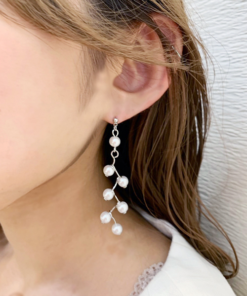 apres jour（アプレジュール）の「【apresjour × ARIAZ】ジグザグパールピアス（ピアス（両耳用）・レディース・ゴールド/シルバー・FREE）」の6枚目の写真