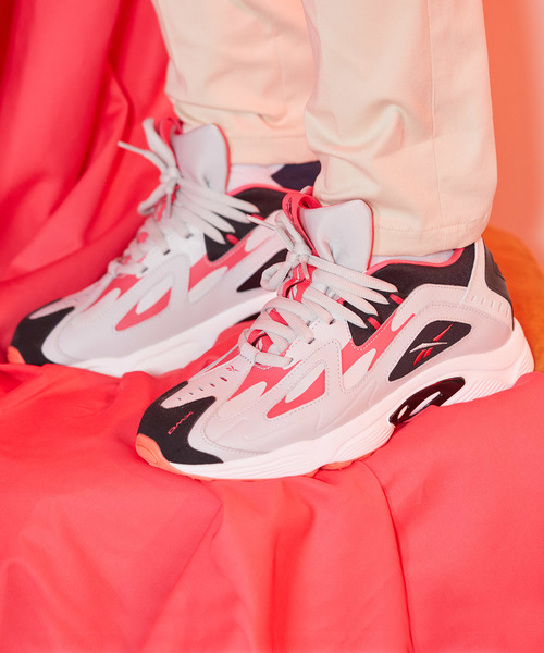 Reebok（リーボック）の「ディーエムエックス シリーズ [DMX SERIES 1200]（スニーカー・メンズ・ホワイト系その他/ブラック系その他/グレー系その他/ホワイト系その他3/ホワイト系その他2・23.0cm/23.5cm/24.0cm/24.5cm/25.0cm/25.5cm/26.0cm/26.5cm/27.0cm/27.5cm/28.0cm/28.5cm/29.0cm/22.5cm/29.5cm）」の5枚目の写真