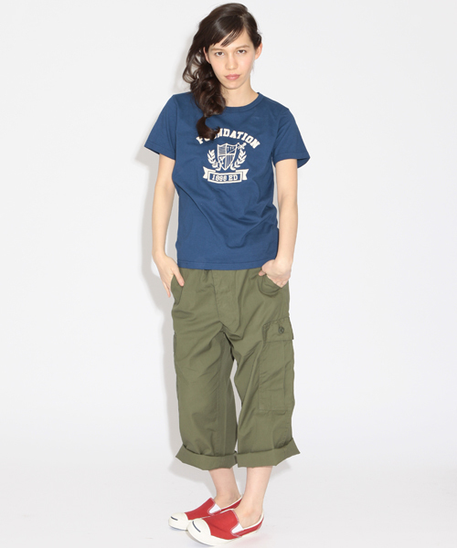 BEAMS BOY（ビームスボーイ）の「BEAMS BOY / カレッジプリント Tシャツ（Tシャツ/カットソー・レディース・ホワイト/チャコールグレー/ネイビー・ONE SIZE）」の7枚目の写真