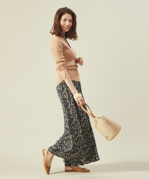 Au BANNISTER(オゥバニスター)の「スクエアスリングバックパンプス(パンプス・レディース・ブラック/キャメル/シルバー・35/36/37/38/39)」の18枚目の写真