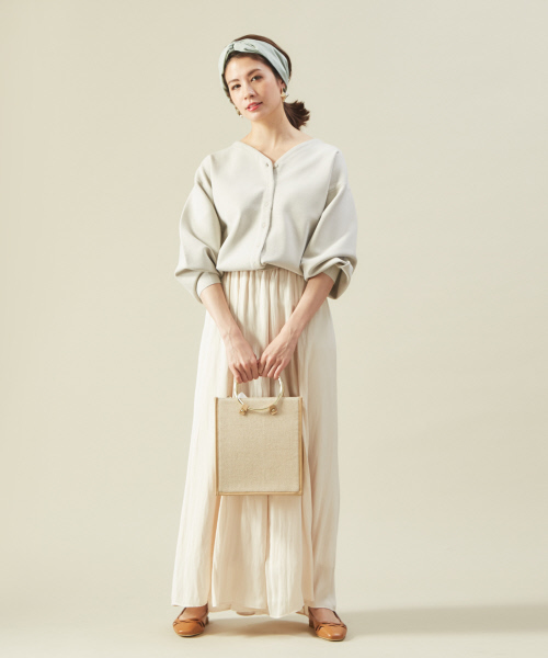 Au BANNISTER(オゥバニスター)の「スクエアスリングバックパンプス(パンプス・レディース・ブラック/キャメル/シルバー・35/36/37/38/39)」の6枚目の写真