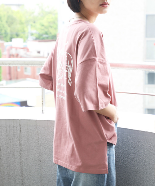 classicalelf（クラシカルエルフ）の「ドーナツ＆ガールのプリントTシャツ（半袖）（Tシャツ/カットソー・レディース・ブラック/ベージュ/オフホワイト/ピンク/モカ・MEDIUM/LARGE）」の19枚目の写真