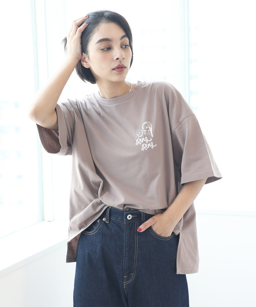 classicalelf（クラシカルエルフ）の「ドーナツ＆ガールのプリントTシャツ（半袖）（Tシャツ/カットソー・レディース・ブラック/ベージュ/オフホワイト/ピンク/モカ・MEDIUM/LARGE）」の17枚目の写真