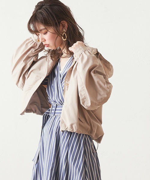 natural couture（ナチュラルクチュール）の「ボリューム袖マウンテンパーカー（マウンテンパーカー・レディース・ベージュ/アイボリー/ピンクベージュ・FREE）」の2枚目の写真