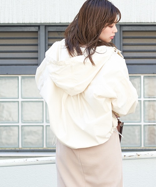 natural couture（ナチュラルクチュール）の「ボリューム袖マウンテンパーカー（マウンテンパーカー・レディース・ベージュ/アイボリー/ピンクベージュ・FREE）」の17枚目の写真