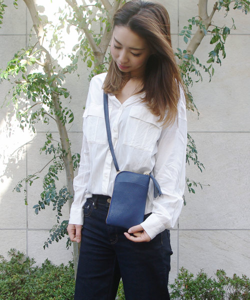 ペルケ Perche やぎ革スマホ ウォレットショルダーバッグ ショルダーバッグ Perche ペルケ のファッション セール バッグ