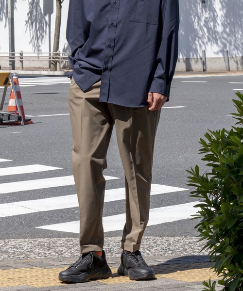 MAISON SPECIAL（メゾンスペシャル）の「"TECH FABRIC" SOLOTEX/ソロテックスアンクルストレッチテーパードパンツ【MAISON SPECIAL/メゾンスペシャル】（スラックス・メンズ・ベージュ/ブラック/カーキ/ネイビー・46/44/48）」の15枚目の写真