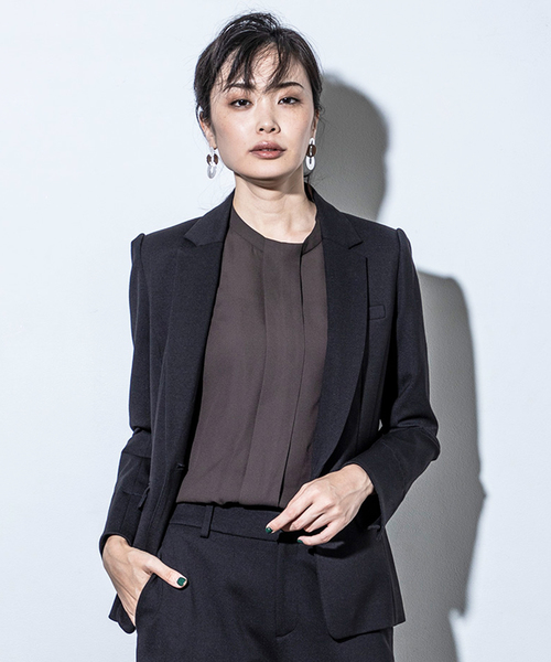 A/C DESIGN BY ALPHA CUBIC�i�G�[�V�[�f�U�C���o�C�A���t�@�L���[�r�b�N�j�́u���J�^���O�f�ځ��y�L�����[�}���V���[�Y/�Z�b�g�A�b�v�Ή��z�e�[���[�h�W���P�b�g�i�e�[���[�h�W���P�b�g�j�v�b�u���b�N