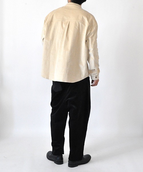 UP START（アップスタート）の「ストレッチコーデュロイバンドカラーロングスリーブシャツ（シャツ/ブラウス・メンズ・ベージュ/アイボリー/カーキ・MEDIUM/LARGE）」の5枚目の写真