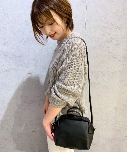 LEPSIM（レプシィム）の「FLスクエアミニボストン 922684 