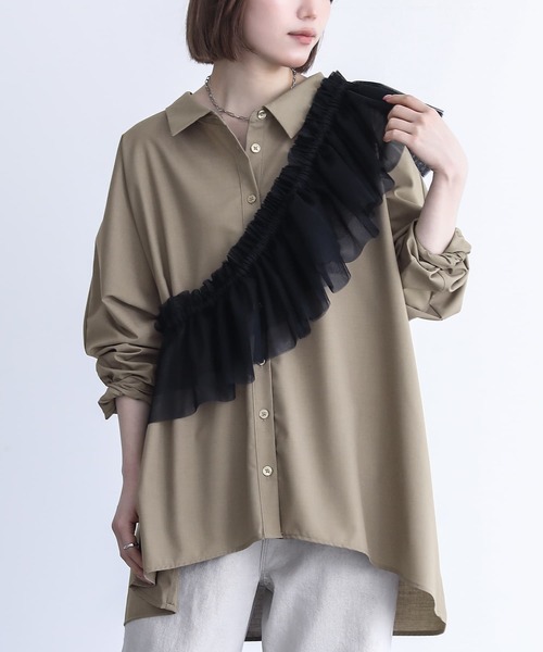 n'OrLABEL（ノアールレーベル）の「『ドルマンシルエットデザインシャツ』（シャツ/ブラウス・レディース・ブラック/モカ/オフホワイト/カーキ/ダークネイビー/ピンクベージュ・FREE）」の3枚目の写真