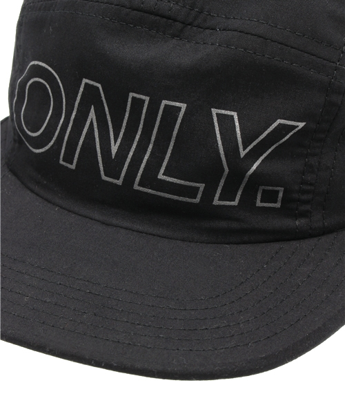 ONLY NY(オンリーニューヨーク)の「ONLY NY / Reflective Logo 5パネル キャップ(キャップ・メンズ・ホワイト/ブラック/レッド系その他・ONE SIZE)」の6枚目の写真