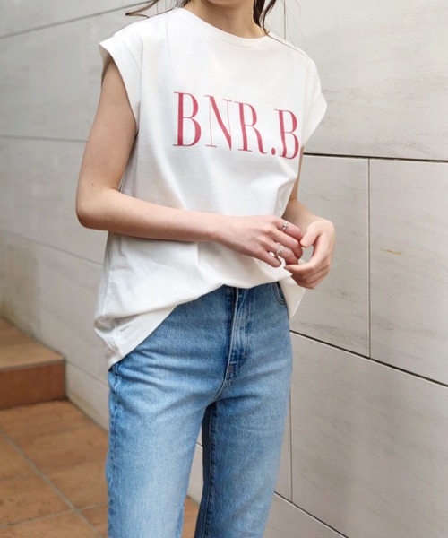 Banner Barrett（バナーバレット）の「【手洗い可】BNRロゴTシャツ（Tシャツ/カットソー・レディース・ホワイト/ブラック/ホワイト×グリーン/ホワイト×ブラウン/ホワイト×レッド/ベージュ・38）」の10枚目の写真