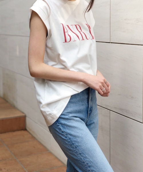 Banner Barrett（バナーバレット）の「【手洗い可】BNRロゴTシャツ（Tシャツ/カットソー・レディース・ホワイト/ブラック/ホワイト×グリーン/ホワイト×ブラウン/ホワイト×レッド/ベージュ・38）」の12枚目の写真