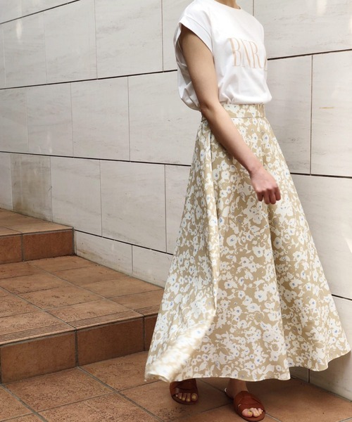 Banner Barrett（バナーバレット）の「【手洗い可】BNRロゴTシャツ（Tシャツ/カットソー・レディース・ホワイト/ブラック/ホワイト×グリーン/ホワイト×ブラウン/ホワイト×レッド/ベージュ・38）」の15枚目の写真