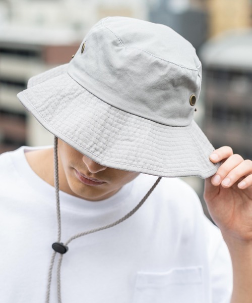 newhattan（ニューハッタン）の「NEWHATTAN ニューハッタン Safari Hat -twill- バケットハット（ハット・メンズ・ホワイト/スカイブルー/ブラック/ダークグリーン/ダークブラウン/レッド/オリーブ/カーキ/ライトグリーン/その他/サンドベージュ/デザートカモ/その他1/ウッドランド/グレー系カモフラージュ/ロイヤルブルー/チャコール/グレー/ネイビー・FREE）」の4枚目の写真