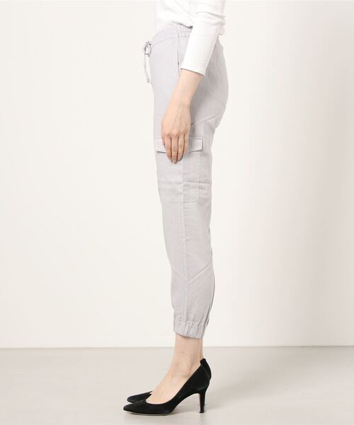 BANANA REPUBLIC FACTORY STORE（バナナリパブリック ファクトリーストア）の「【BANANA REPUBLIC FACTORY STORE】リネンカーゴジョガー（カーゴパンツ・レディース・ライトグレー/その他/カーキ・S/M/XS/L）」の5枚目の写真