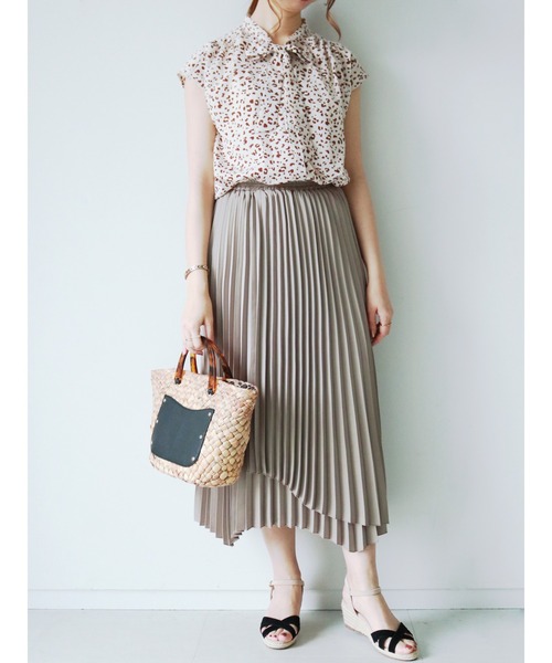 Te chichi（テチチ）の「◎サテンラッププリーツスカート（スカート・レディース・グレー/カーキ/モカ・ﾌﾘ-）」の19枚目の写真