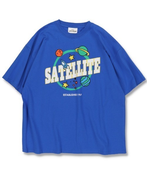 SPINNS(スピンズ)の「【ビッグサイズ】宇宙モチーフロゴTシャツ(Tシャツ/カットソー・メンズ・ホワイト/ブラック/ブルー・ONESIZE)」の13枚目の写真
