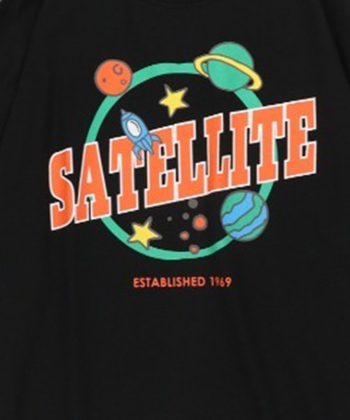 SPINNS(スピンズ)の「【ビッグサイズ】宇宙モチーフロゴTシャツ(Tシャツ/カットソー・メンズ・ホワイト/ブラック/ブルー・ONESIZE)」の19枚目の写真