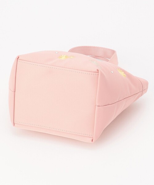 TOCCA BAMBINI(トッカバンビーニ)の「【KIDS/ MOM雑貨】EMBデイジー トートバッグ (Sサイズ)(トートバッグ・キッズ・ローズ系・F)」の8枚目の写真