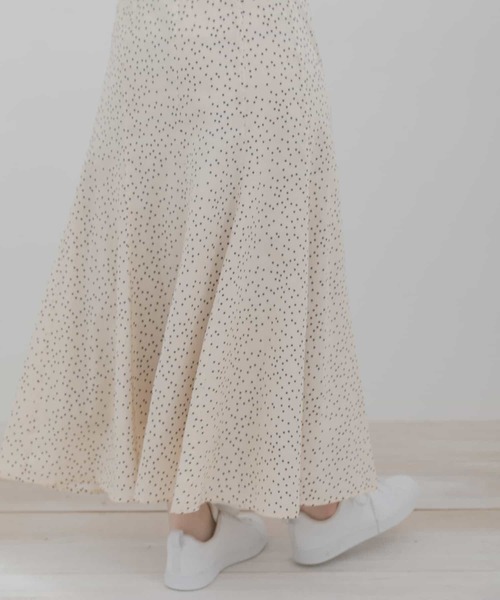 URBAN RESEARCH Sonny Label（アーバンリサーチサニーレーベル）の「ドットロングスカート（スカート・レディース・ブラック/オフホワイト・FREE）」の5枚目の写真