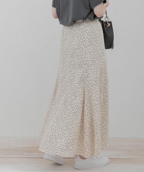 URBAN RESEARCH Sonny Label（アーバンリサーチサニーレーベル）の「ドットロングスカート（スカート・レディース・ブラック/オフホワイト・FREE）」の11枚目の写真