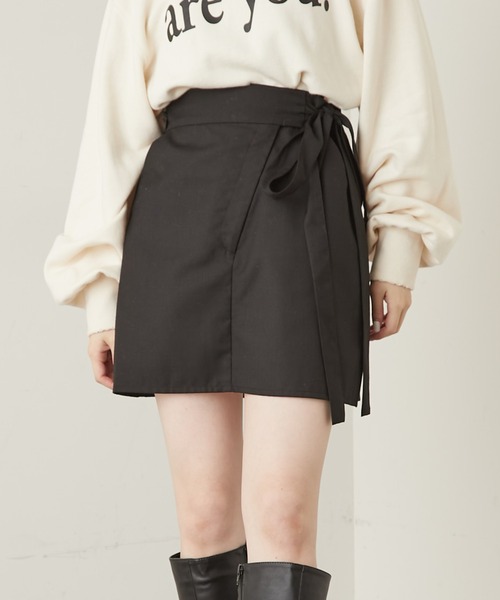 Chico（チコ）の「【SET UP対応】ウエストサイドリボンミニスカート（スカート・レディース・アイボリー/グレー系その他/ブラウン系その他/ブラック/グレー/チェック/ブラウン・FREE）」の3枚目の写真