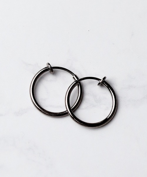 sunny branch（サニーブランチ）の「ブラス/17㎜フープイヤリング（イヤリング・レディース・ブラック/スミクロ/シルバー/ゴールド・FREE）」の3枚目の写真