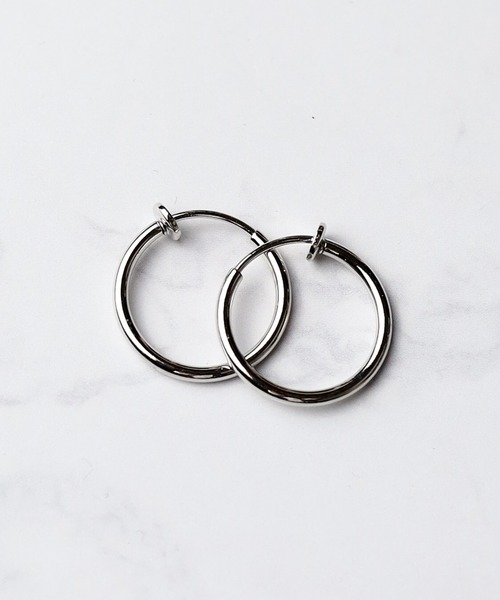 sunny branch（サニーブランチ）の「ブラス/17㎜フープイヤリング（イヤリング・レディース・ブラック/スミクロ/シルバー/ゴールド・FREE）」の4枚目の写真