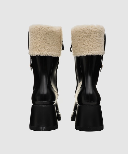Chloe(クロエ)の「BETTY / PVC・シアリング レインブーツRAINBOOT SHEARLING(レインシューズ・レディース・ブラック・38/36/37/39)」の4枚目の写真