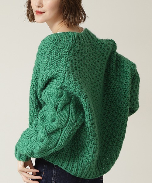 NATURAL BEAUTY BASIC（ナチュラルビューティーベーシック）の「ハンドニッティングカーデ（カーディガン/ボレロ・レディース・オフホワイト/ピンク/グリーン・MEDIUM）」の2枚目の写真