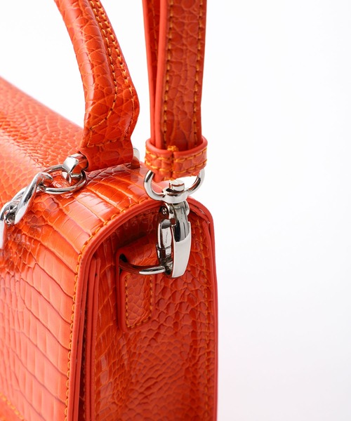 X-girl(エックスガール)の「FAUX CROC 2WAY MINI BAG(ショルダーバッグ・レディース・オレンジ/ブルー/ブラック/ピンク/ネイビー・ONE SIZE)」の6枚目の写真