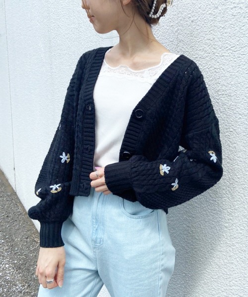 OLIVE des OLIVE（オリーブデオリーブ）の「お花刺繍カーディガン（カーディガン/ボレロ・レディース・ブラック/ブルー/ミント/オフホワイト・FREE）」の3枚目の写真