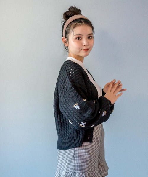 OLIVE des OLIVE（オリーブデオリーブ）の「お花刺繍カーディガン（カーディガン/ボレロ・レディース・ブラック/ブルー/ミント/オフホワイト・FREE）」の8枚目の写真